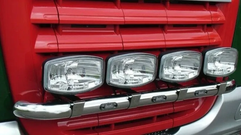 Комплект от 2 броя Халогени Фарове 12V-24V с крушка H7 + 6 ЖЪЛТИ LED габаритни светлини E-Mark За Камион Трактор Багер Земеделски Машини и др. - 1