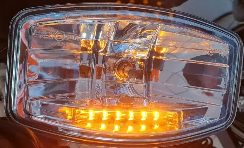 Комплект от 2 броя Халогени Фарове 12V-24V с крушка H7 + 6 ЖЪЛТИ LED габаритни светлини E-Mark За Камион Трактор Багер Земеделски Машини и др. - 7
