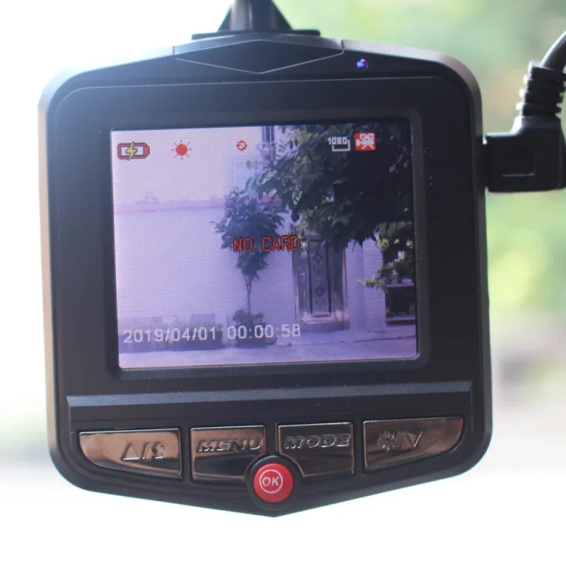 Видеорегистратор цифрова видеокамера рекордер Full HD 1080 + 32 GB Micro SD Card карта с памет 6.5 х 7 см 12/24V - 12
