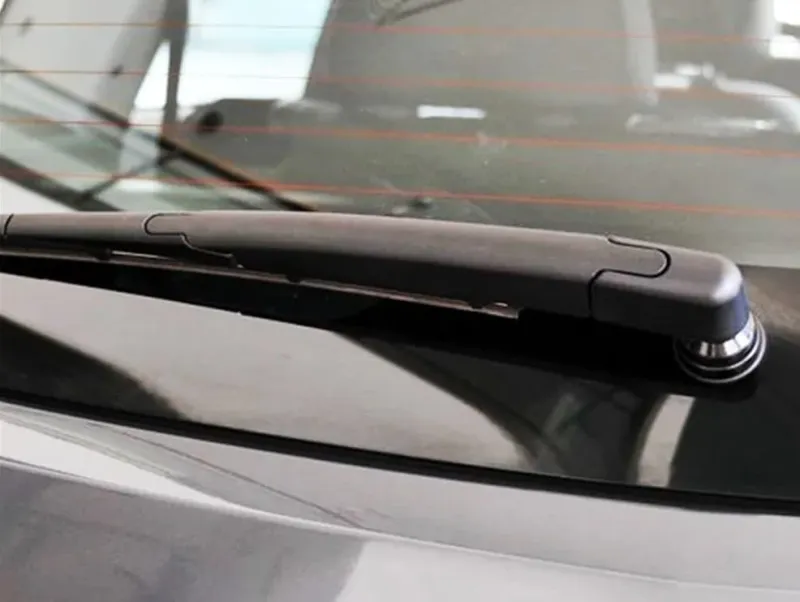 Комплект задна чистачка с рамо и перо 305mm за OPEL Astra H, Corsa E - RENAULT Scenic Mk3 - NISSAN Qashqai Gen 1 - FORD Mondeo Mk4 - 2