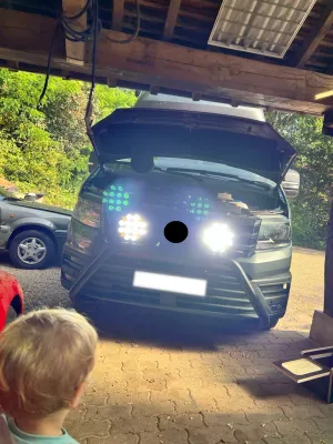 Thumbnail 10