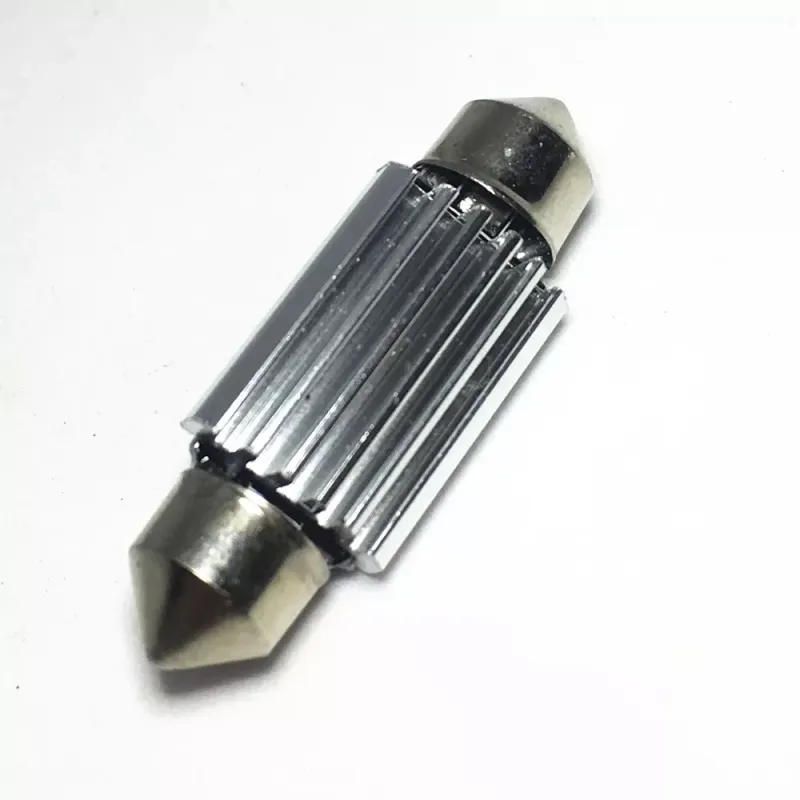 Комплект от 2 броя LED Лед Диодни Крушки 8 SMD 31мм 12V Бяла Светлина в блистер - 8