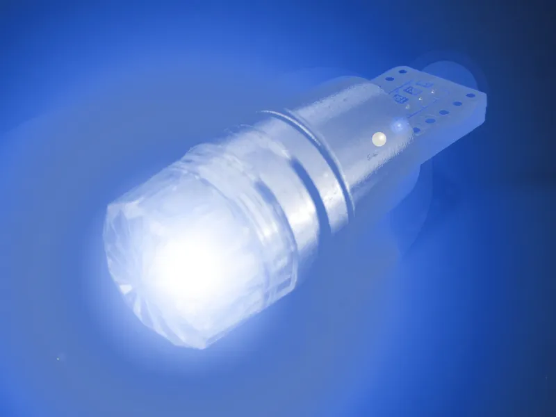 LED Лед Диоднa Крушкa За Габарит, Т10 W5W, COB 8-Core, 12V , Canbus - Error free , Без грешки, Бяла и Синя Светлина - 6