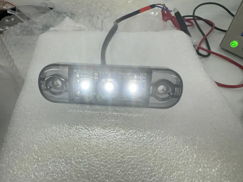 LED Диоден Габарит Маркер бял с тъмно опушено стъкло Е-Mark 12V-24V с 30см кабел - 11