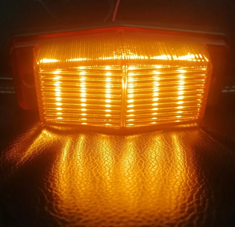 LED Лед Диодна лампа с оранжева аварийна блиц светлина мигаща 12V - 24V за Пътна помощ Селскостопански Машини платформа и Др. - 4