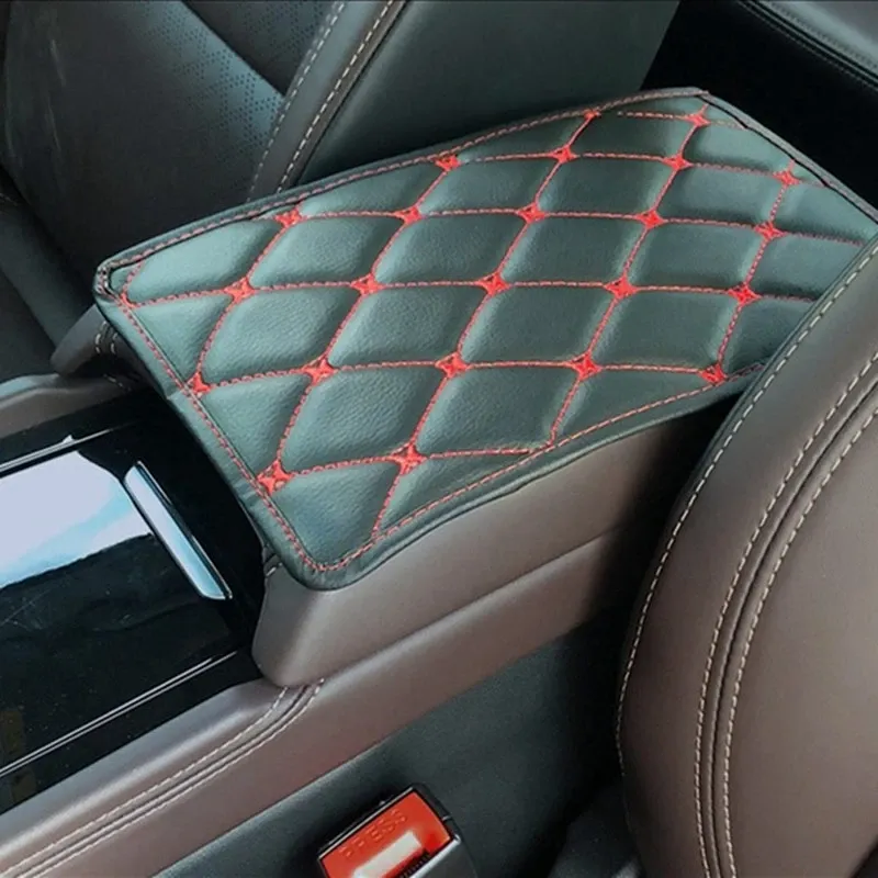 Универсален кожен калъф подложка за подлакътник на автомобил 29 cm x 17 cm черно с червен шев - 0