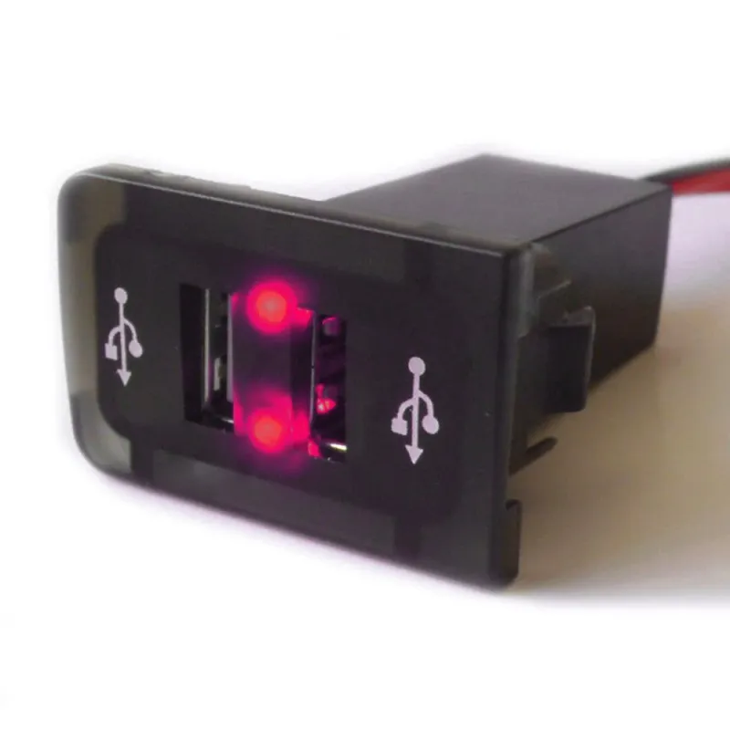 USB зарядно с два USB изхода за автомобил Голф 4/Бора 4 VW Golf 4 Bora 4 Червен Цвят - 1
