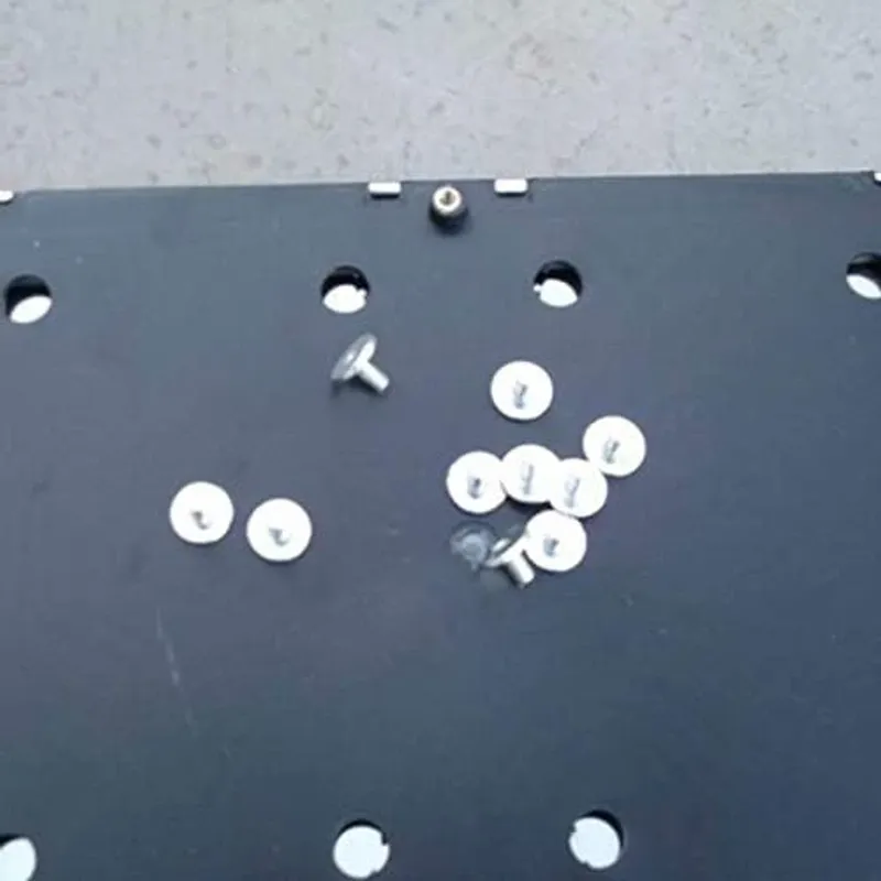 Универсална алуминиева стелка подложка под педалите 23.5 x 16 cm против плъзгане и износване на оригиналната стелка - 4