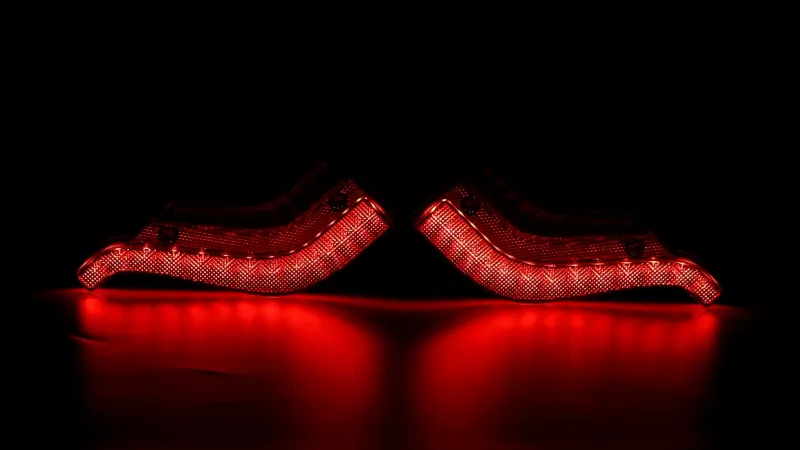 Комплект Безжични Преносими Диодни Лед Led Стопове Wireless Магнит и Вендуза Неон Neon Ефект 12V Иновационен дизайн форма FLYEAGLE за Ремарке Каравана Платформа и др. - 2