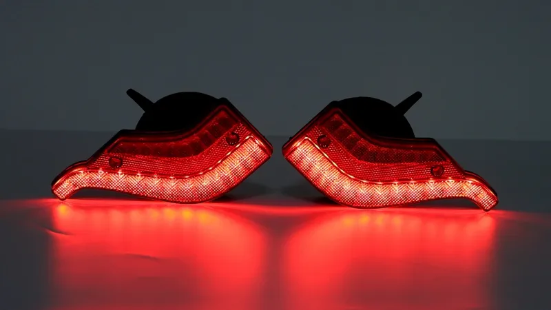 Комплект Безжични Преносими Диодни Лед Led Стопове Wireless Магнит и Вендуза Неон Neon Ефект 12V Иновационен дизайн форма FLYEAGLE за Ремарке Каравана Платформа и др. - 6