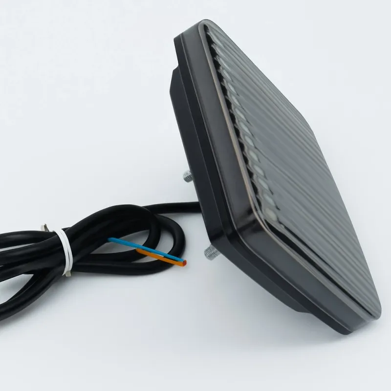LED стоп-габарит с 70 LED диода, 12-24V, с 2 функции – стоп и габаритна светлина – опушен - 2