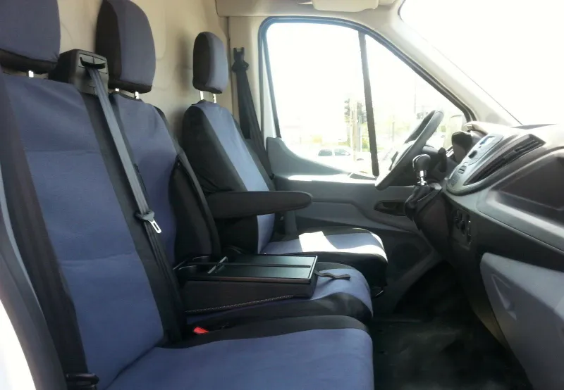 2+1 комплект калъфи / тапицерия - специално ушити за Ford Transit 2013+ - пасват перфектно - с отвор за барчето на двойната седалка - черно и сиво - 0