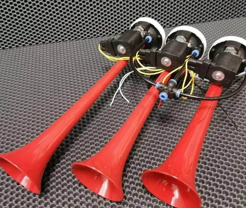Музикална тромба клаксон HI-DO Baby Shark и още 12 мелодии за бус ван автомобил 24V 125d - 6