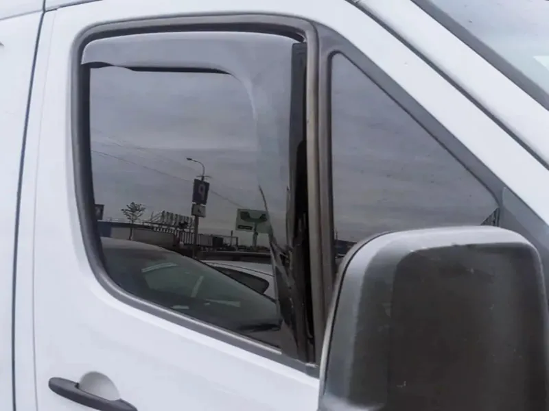 Комплект от 2бр. ветробрани за Mercedes Sprinter MK2 W906 / VW CRAFTER MK1 2006-2018 - 2